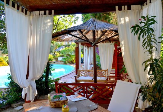 Nora Club Hotel