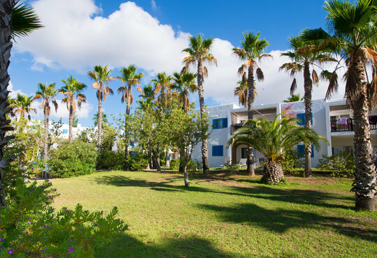 Wandern & Entspannen auf Ibiza - Cala Llenya Resort