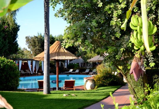 Nora Club Hotel
